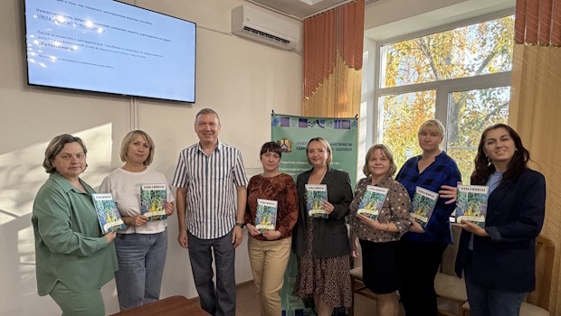Сотрудники МБУК «ЦСДБ г. Хабаровска» посетили семинар «КультМиксы»